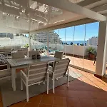 2 Bed. Amazing Sea Views