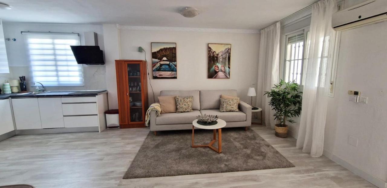 Appartement 2 Bed. Amazing Sea Views *
