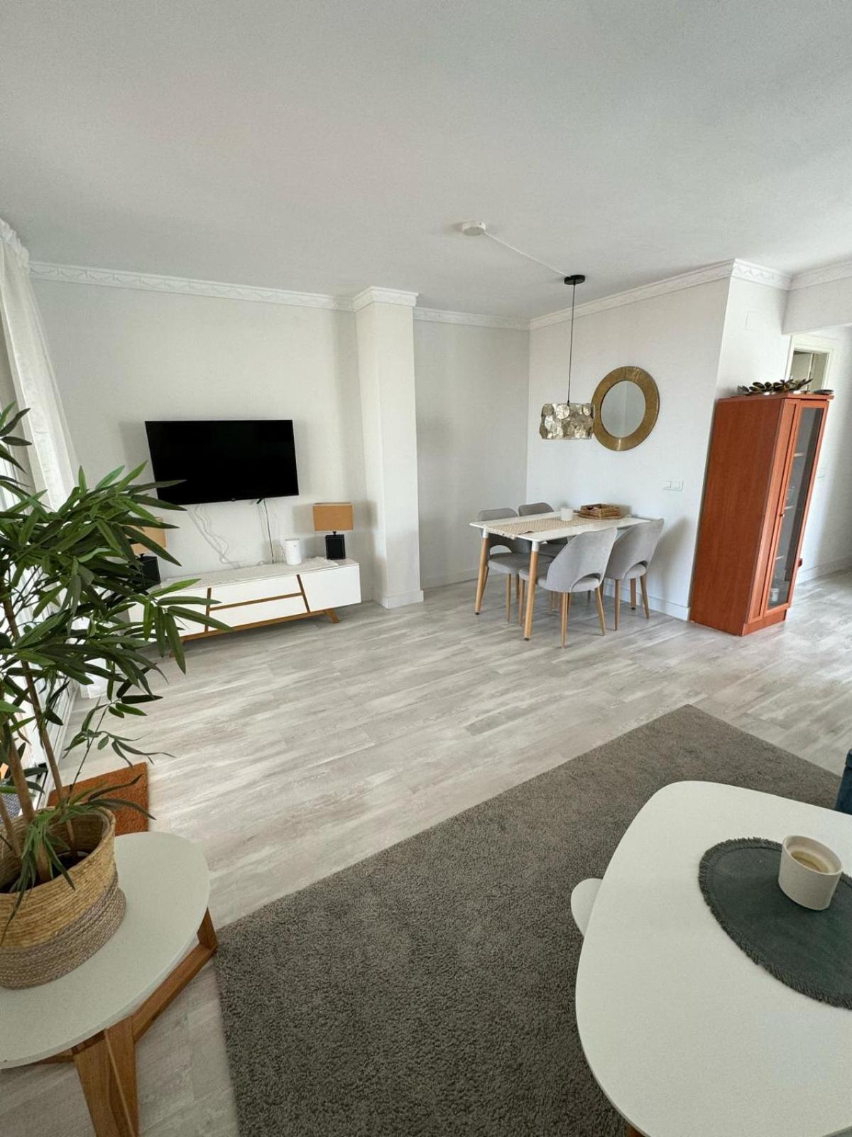 2 Bed. Amazing Sea Views Appartement