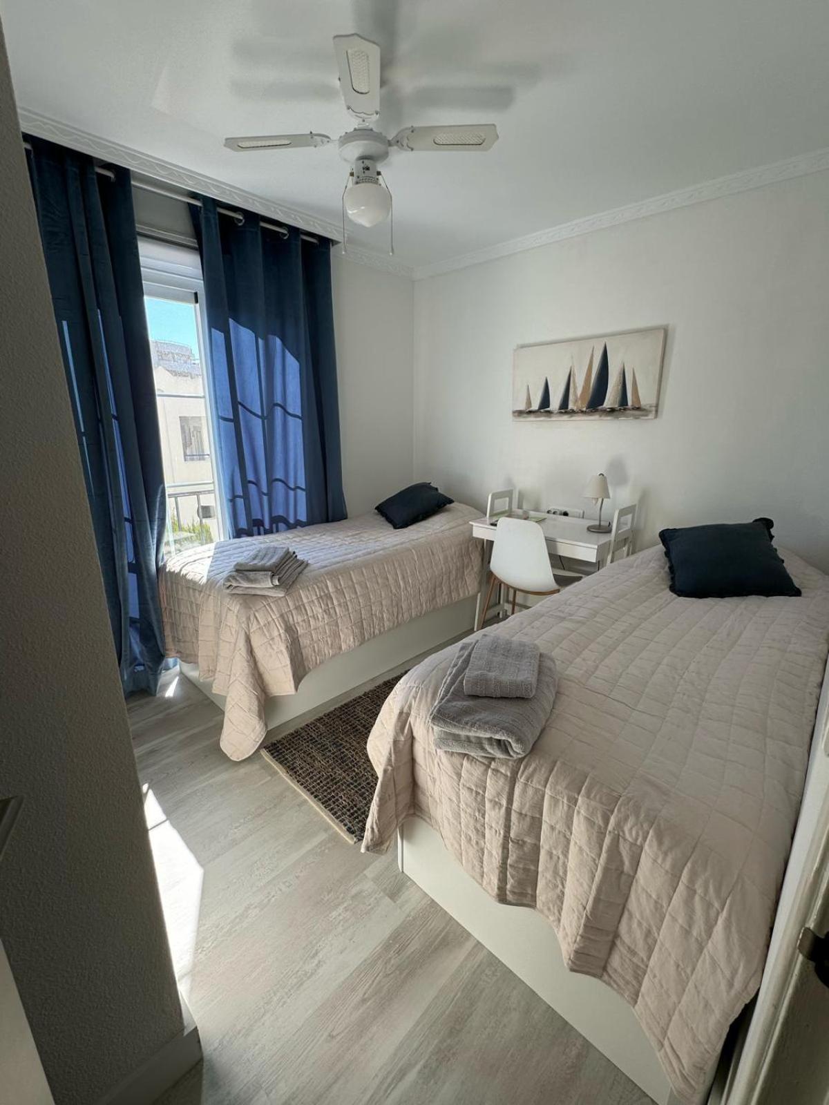 Appartement 2 Bed. Amazing Sea Views Benalmádena