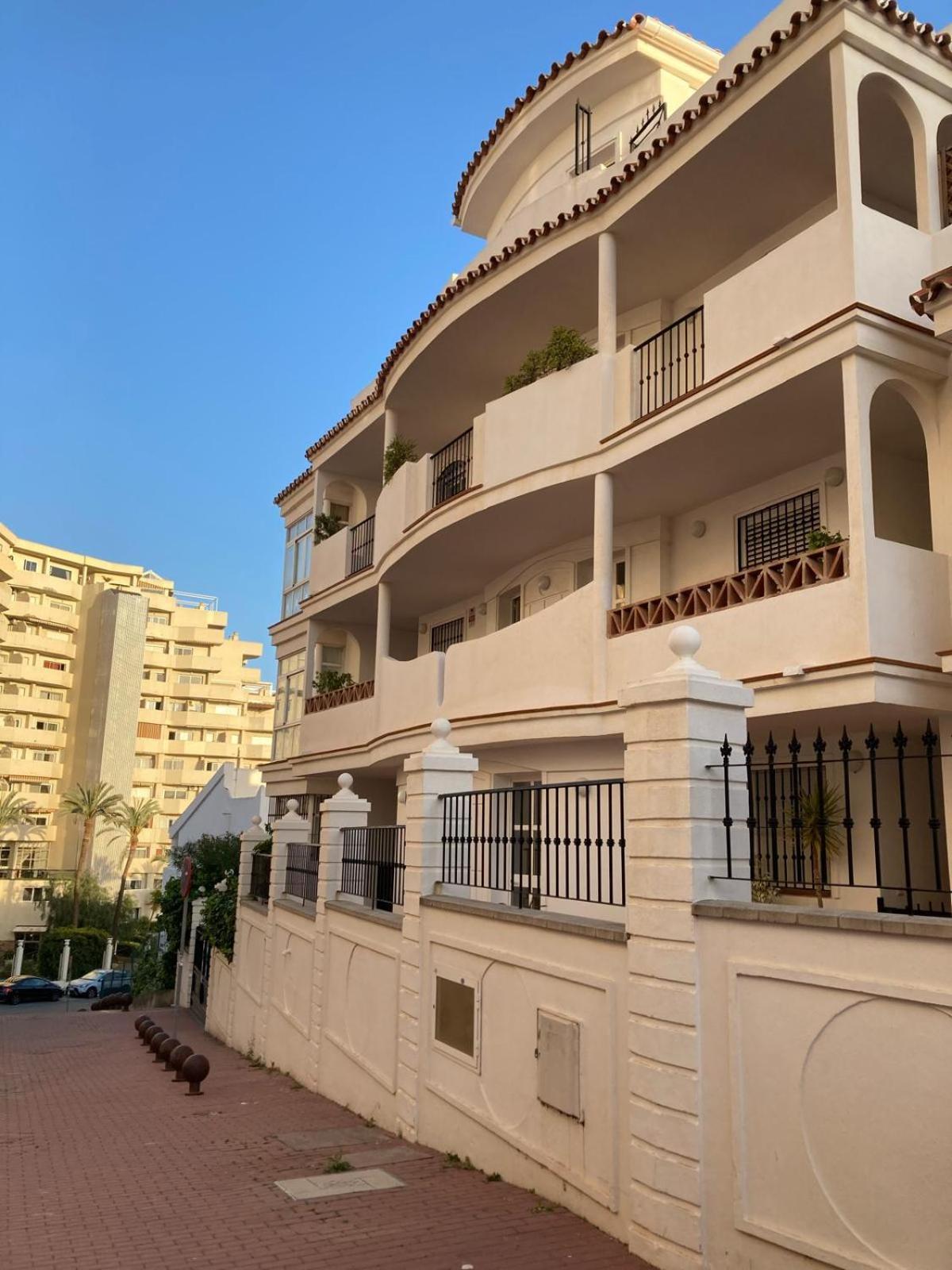 Appartement 2 Bed. Amazing Sea Views *